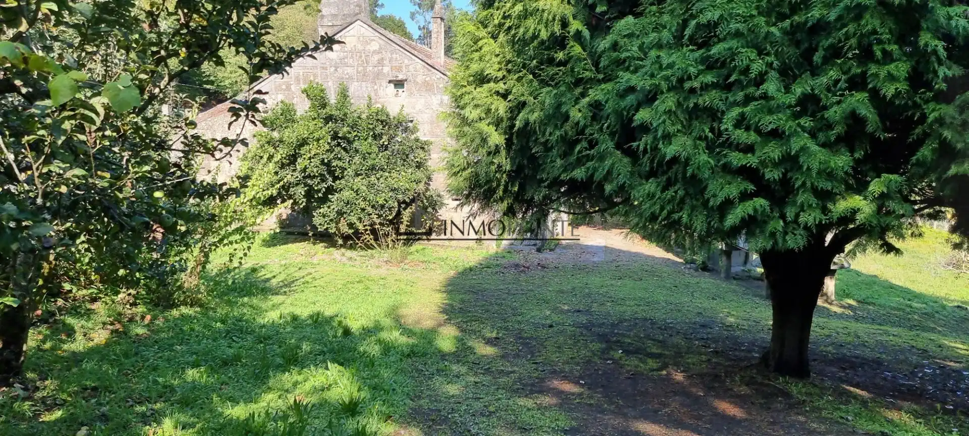 Casa o xalet en venda en Pontevedra Capital  amb Jardí privat