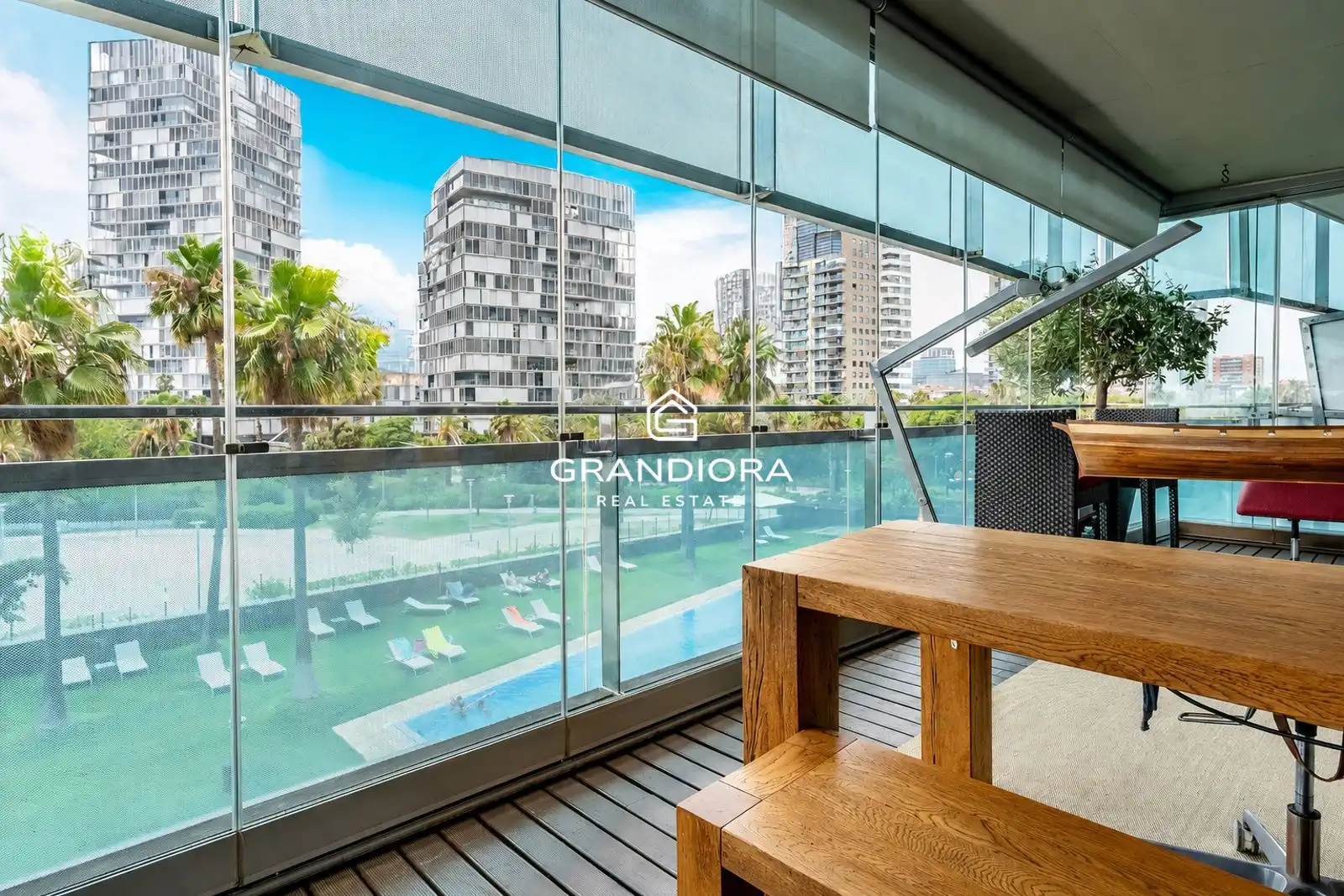 Flat with pool for sale in Paseo Garcia Fària, imagen 2