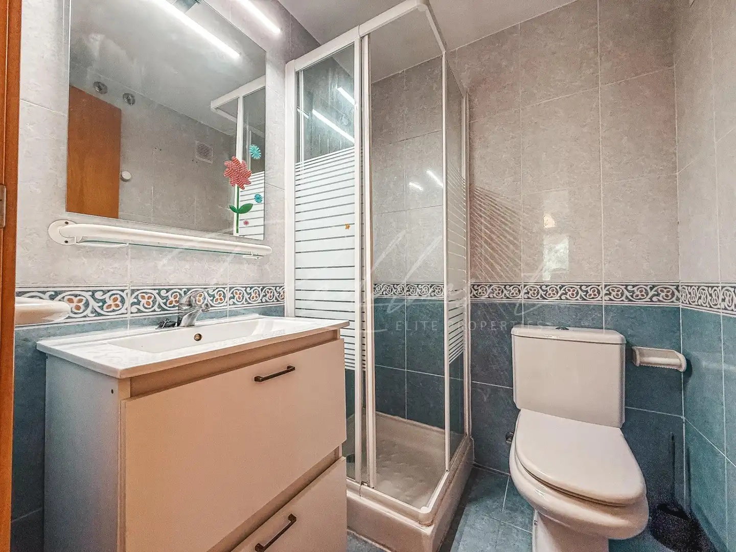 Badezimmer von Wohnung zum Verkauf in Cambrils mit Klimaanlage, Heizung und Privatgarten