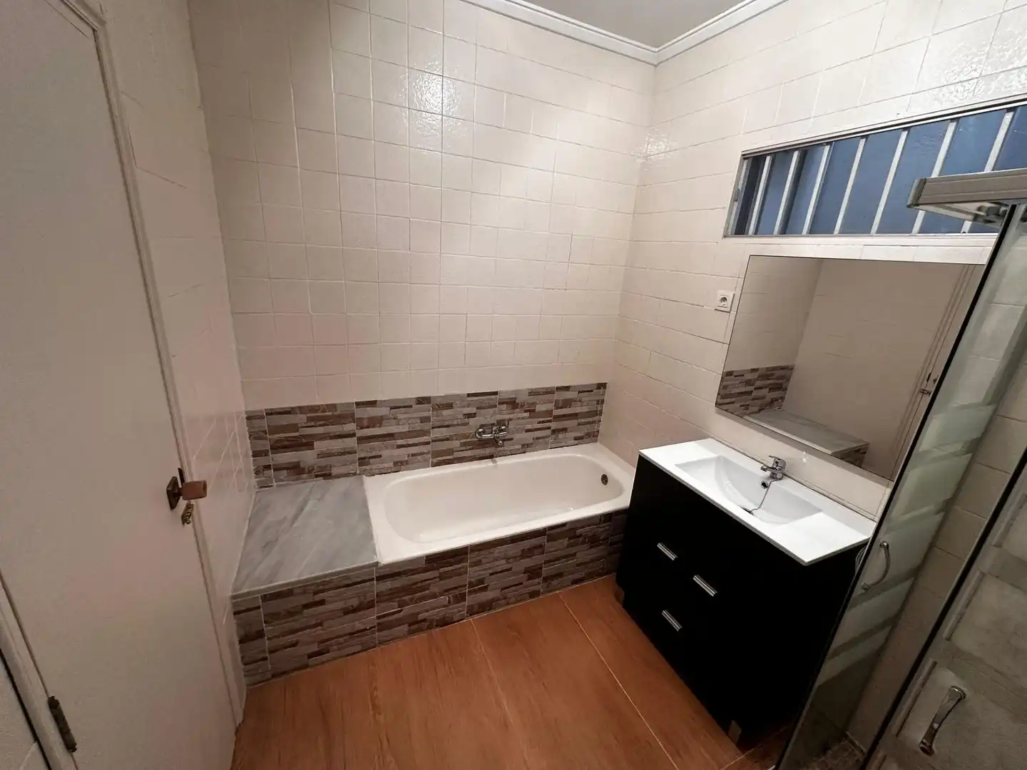 Bathroom of Attic for sale in Sollana  with Air Conditioner, Heating and Parquet flooring