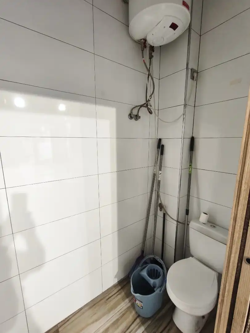 Badezimmer von Geschaftsraum zur Miete in Granada