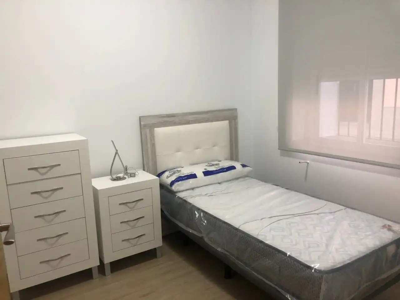 Dormitori de Casa o xalet de lloguer en Villanueva de la Serena amb Aire condicionat, Jardí privat i Terrassa