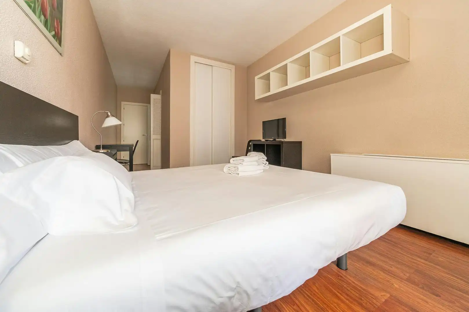 Schlafzimmer von Gebäude zur Miete in Madrid