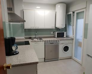 Kitchen of Flat to rent in Salamanca Capital  with Balcony