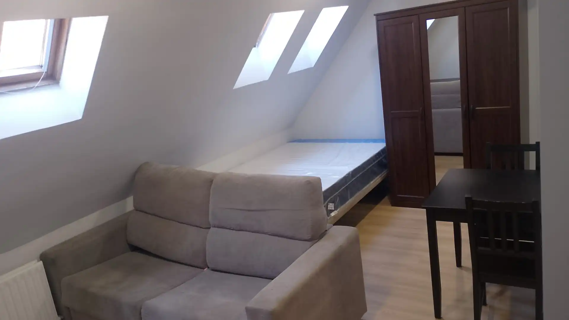 Schlafzimmer von Wohnung zum Verkauf in Oviedo  mit Heizung, Parkett und Möbliert
