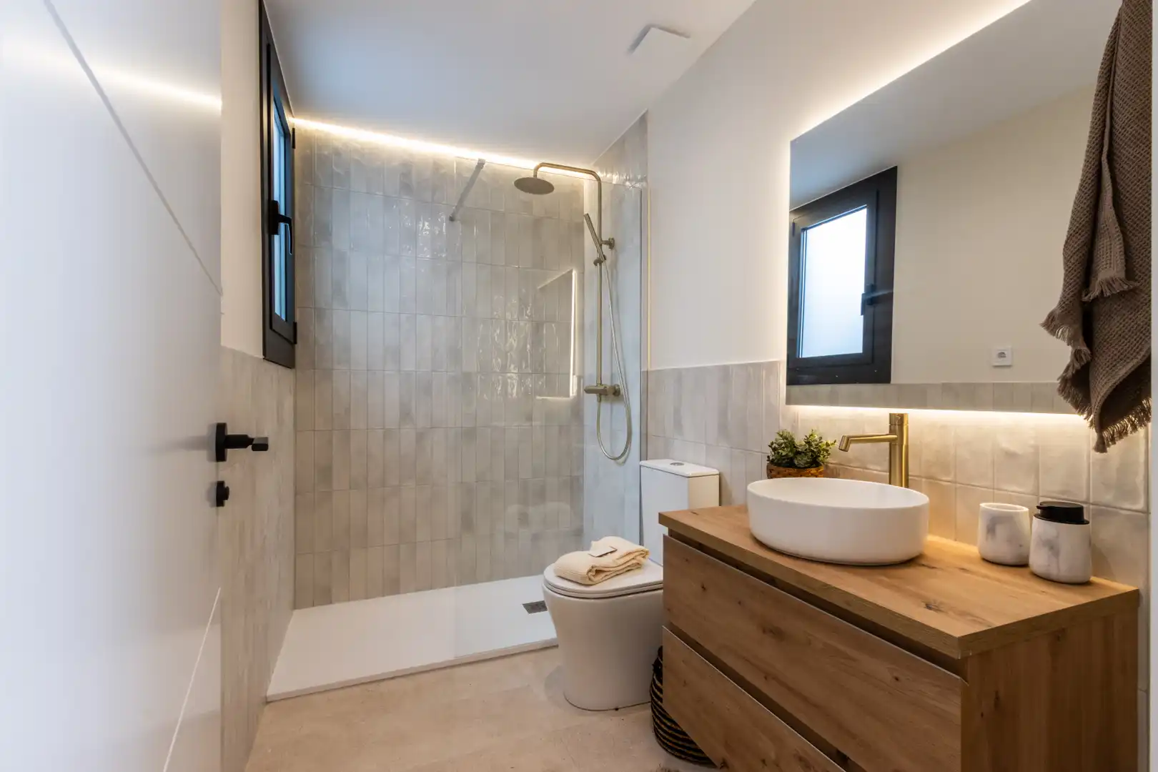 Badezimmer von Wohnung zum Verkauf in Terrassa mit Klimaanlage, Heizung und Terrasse