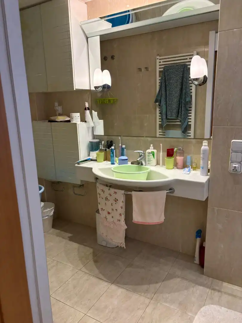 Bathroom of Houses for sale in L'Eliana  with Air Conditioner, Heating and Private garden