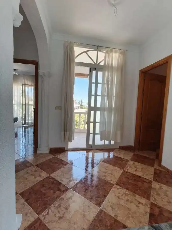 Casa o xalet en venda en Alhaurín de la Torre amb Jardí privat, Terrassa i Traster