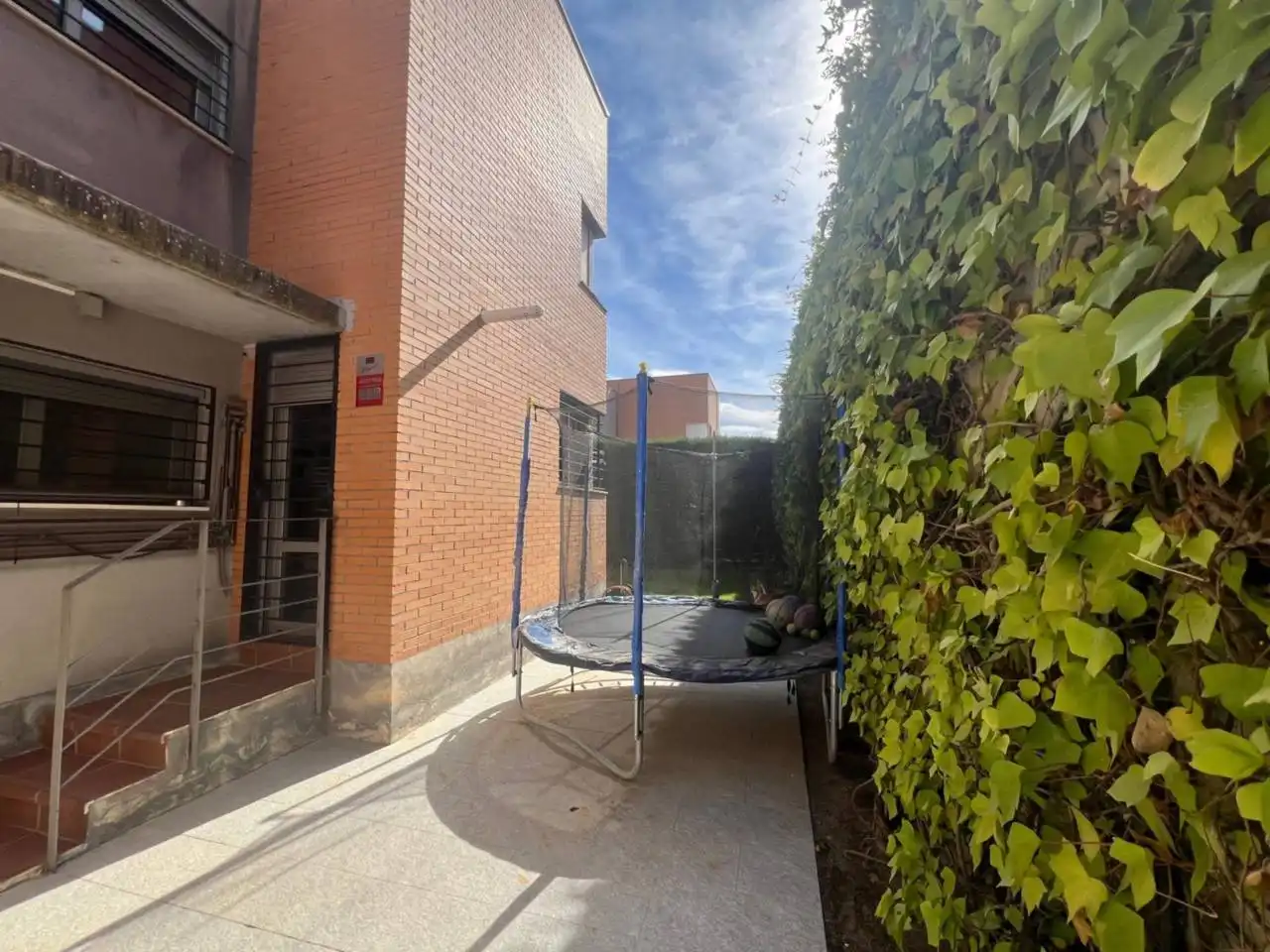 Semi-detached house with pool to rent in Bargas, imagen 48