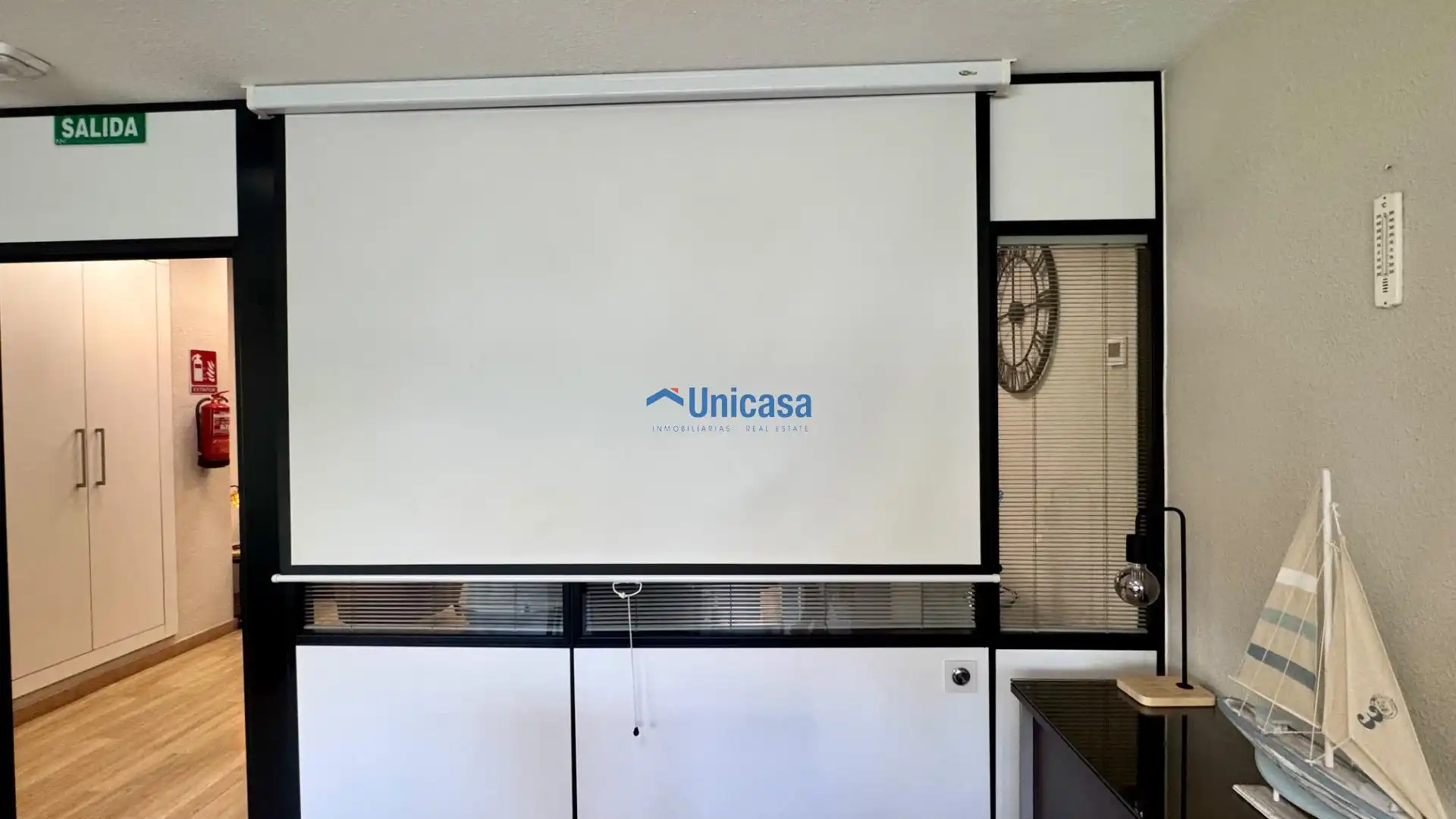 Büro zur Miete in Málaga mit Klimaanlage, Heizung und Möbliert