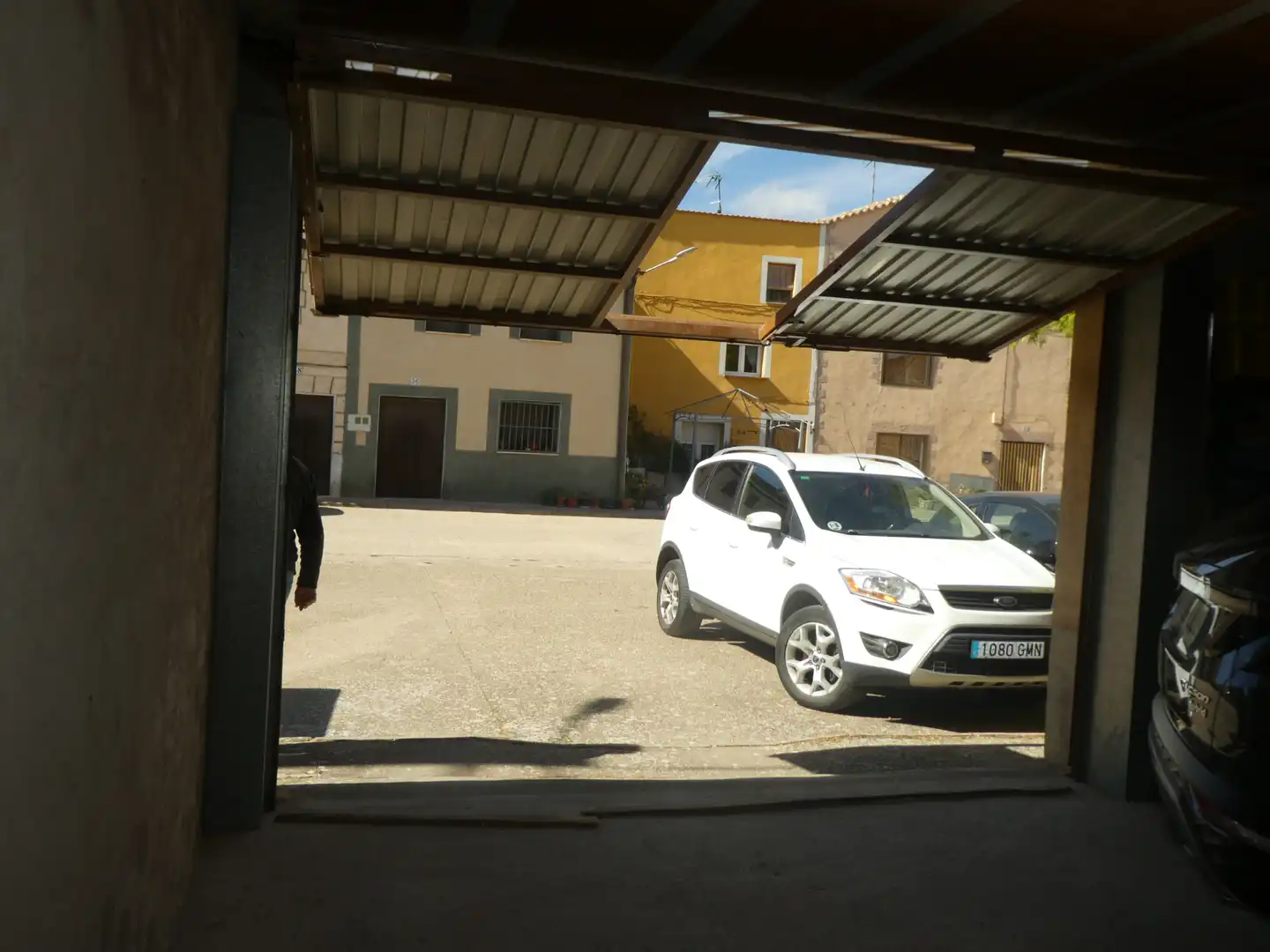 Parking of Houses for sale in Ciadoncha  with Storage room and Furnished
