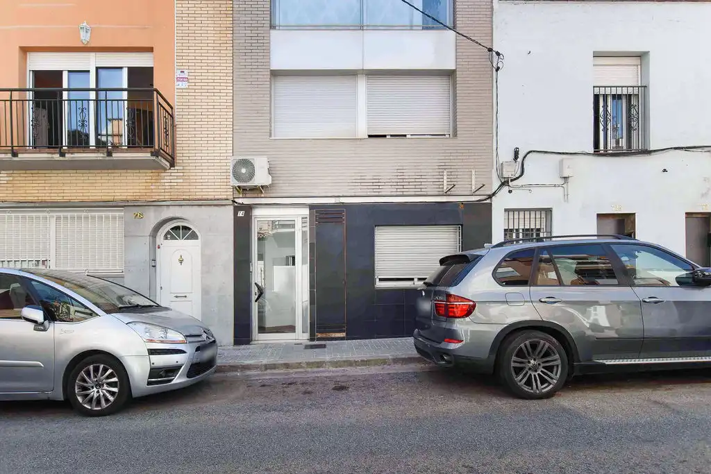 Piso con ascensor en venta en C/ Urgell, imagen 2