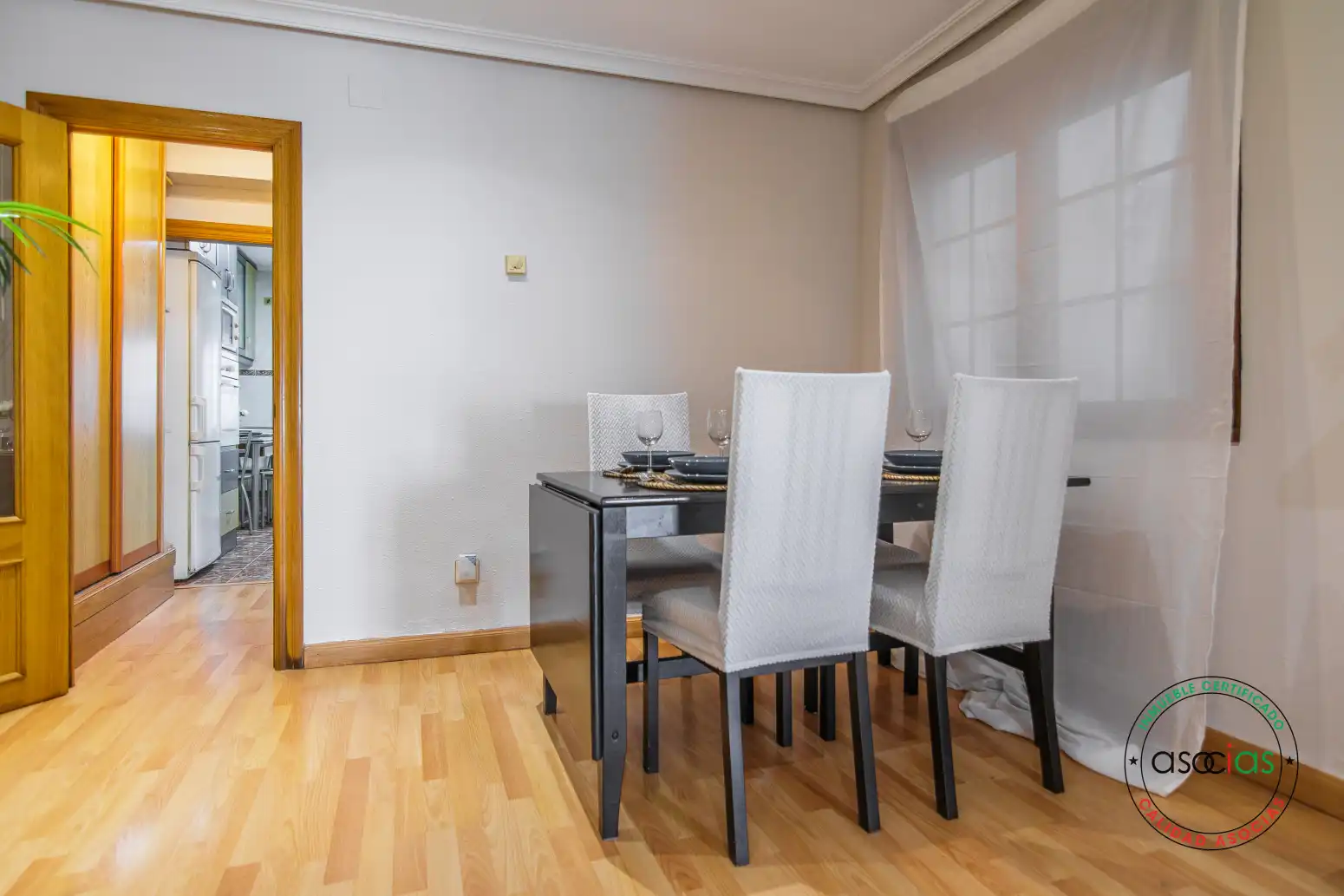 Menjador de Pis en venda en Gijón  amb Calefacció i Parquet