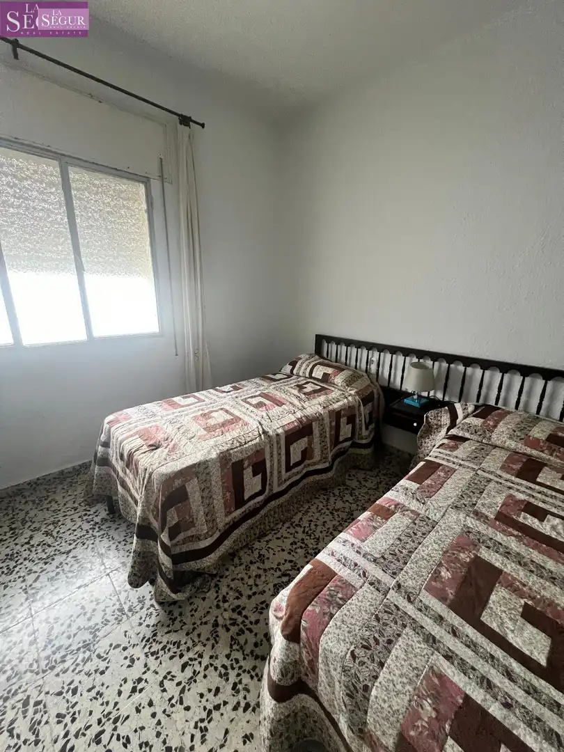 Dormitori de Casa o xalet en venda en Conil de la Frontera amb Jardí privat, Terrassa i Traster