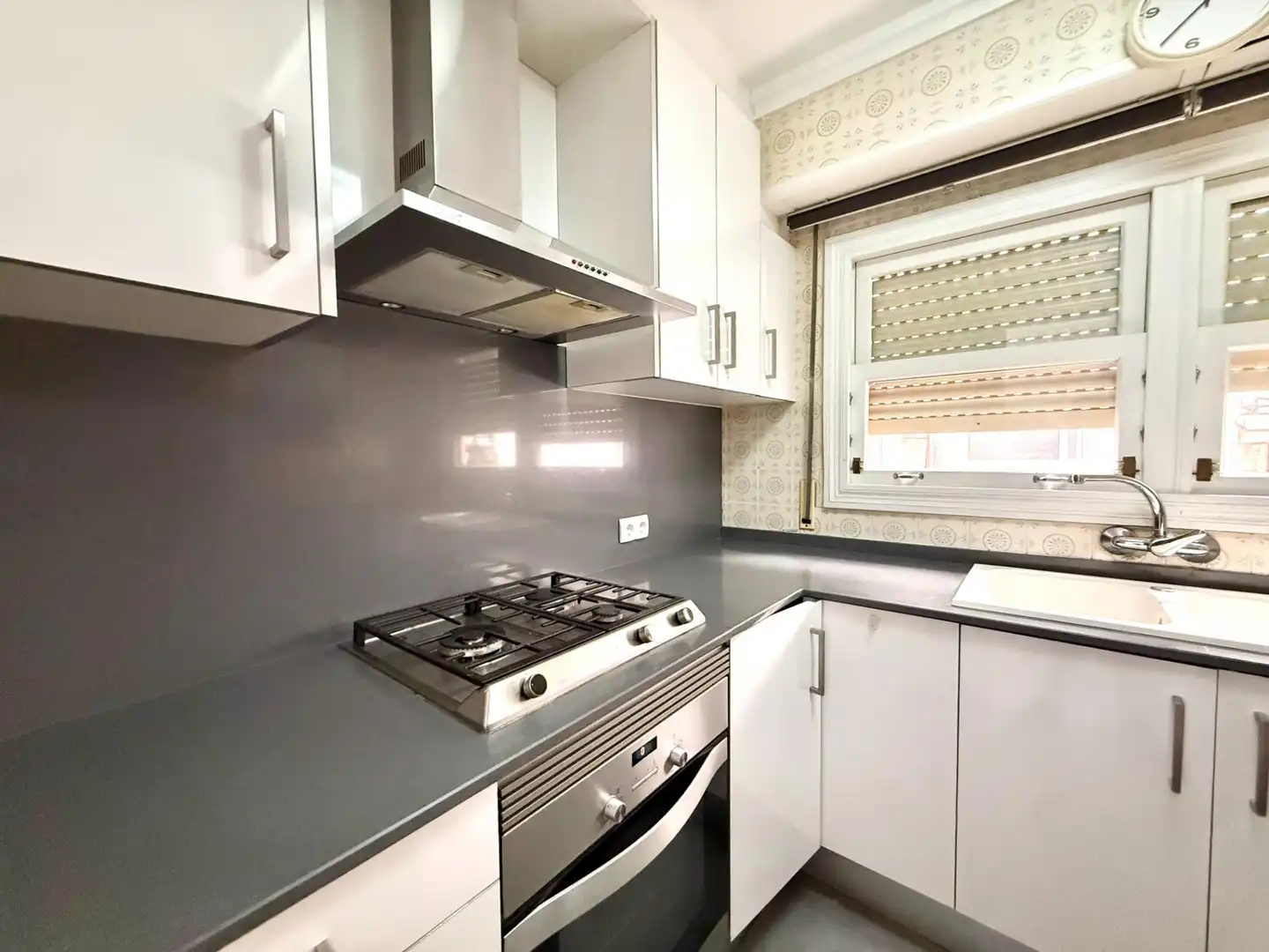 Kitchen of Flat for sale in Valencia  with Balcony