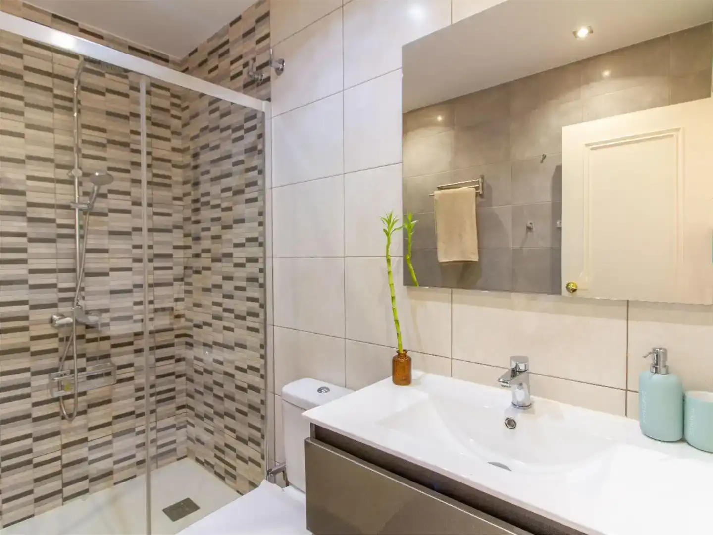 Badezimmer von Wohnung zur Miete in Altea mit Klimaanlage, Schwimmbad und Balkon