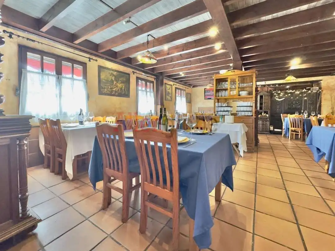 Business premises for sale in Viella - Granda - Meres, imagen 3