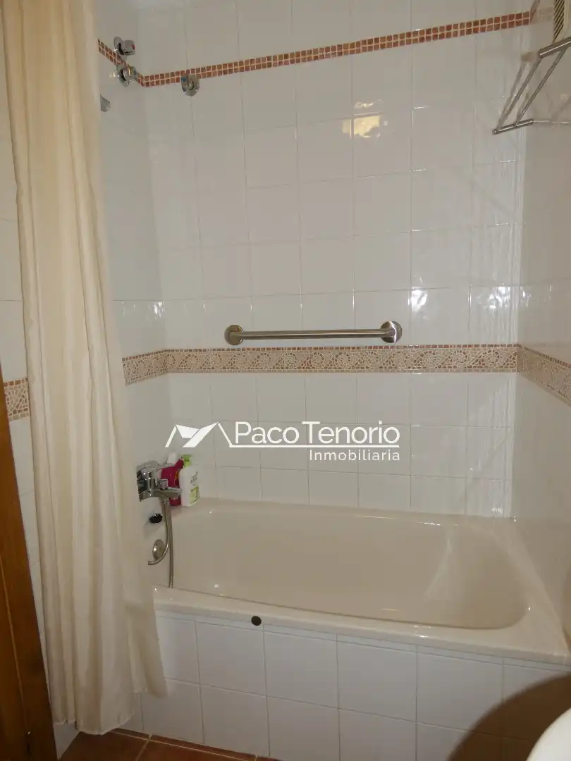 Baño de Piso de alquiler en La Antilla con Terraza, Amueblado y Horno