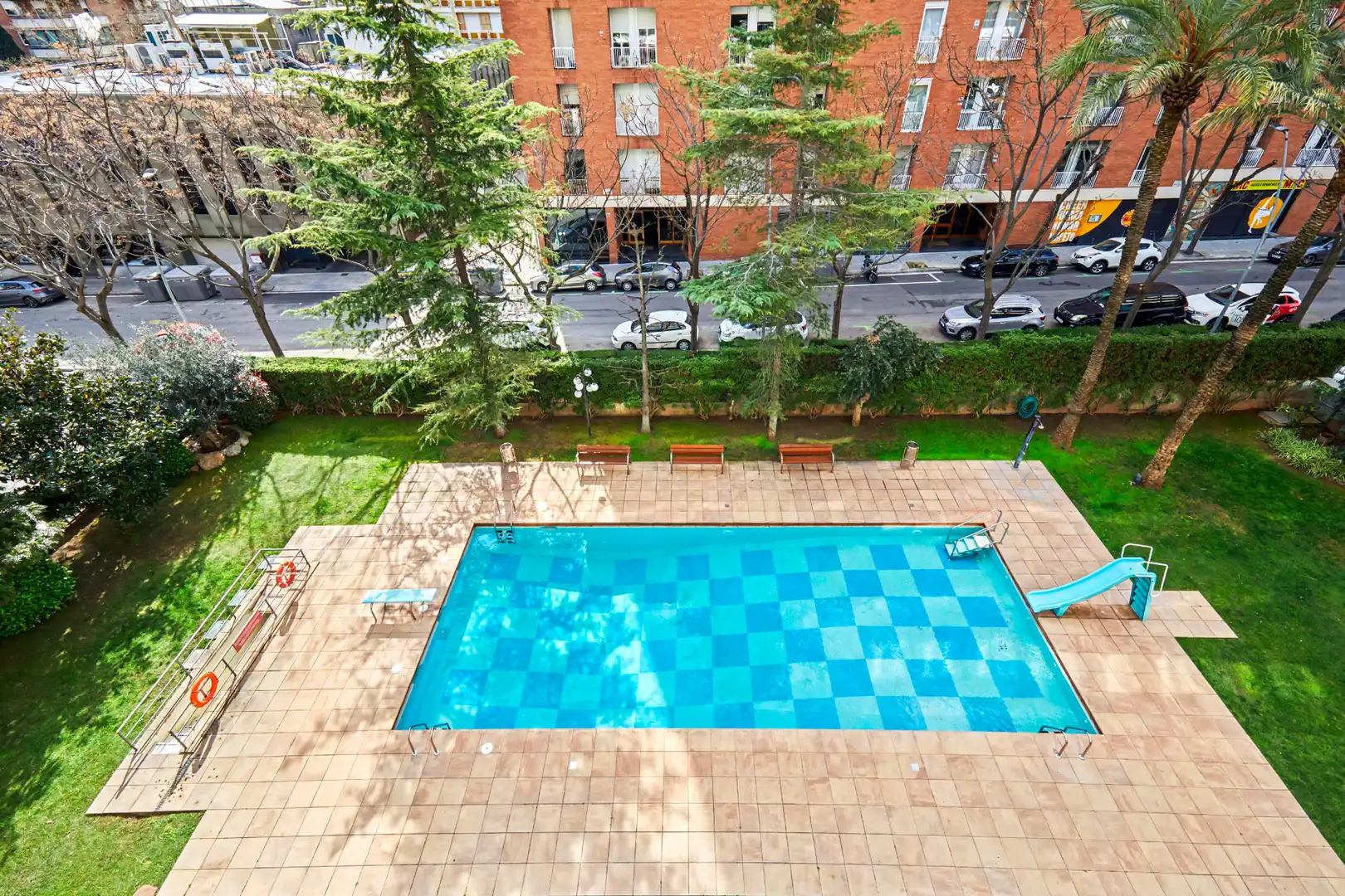 Piscina de Piso en venta en Barcelona con Aire acondicionado, Calefacción y Parquet