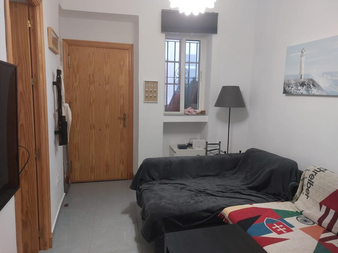 Dormitori de Apartament en venda en  Cádiz Capital amb Calefacció i Moblat