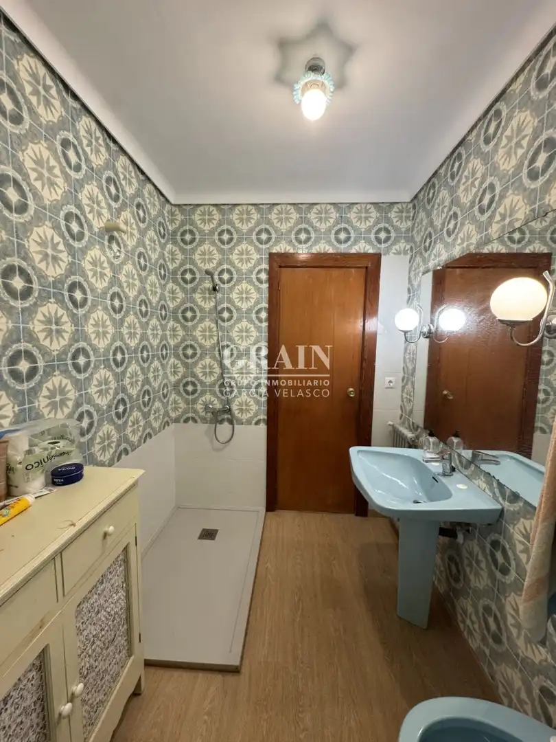 Bathroom of Houses for sale in Albacete  with Heating, Swimming Pool and Balcony