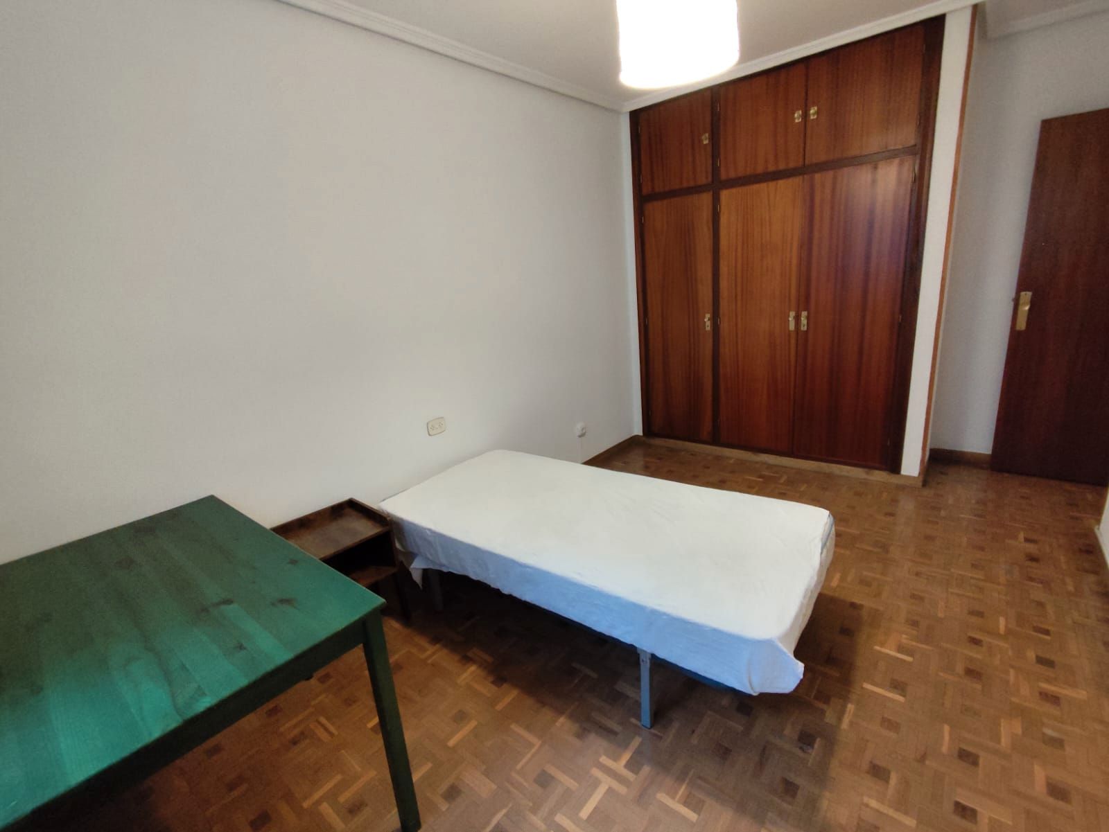 Bedroom of Flat for sale in Valladolid Capital