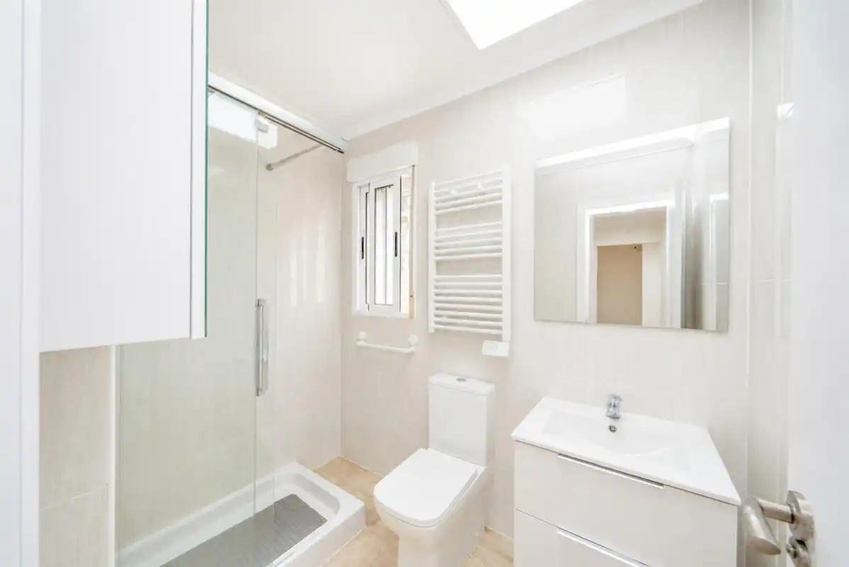 Bajo con terraza en venta en Carrer Bahia, imagen 17