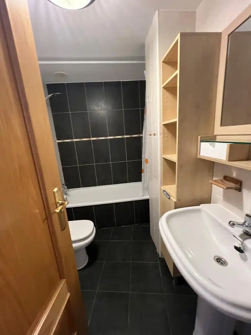 Badezimmer von Wohnung zum Verkauf in Ávila mit Terrasse und Abstellraum