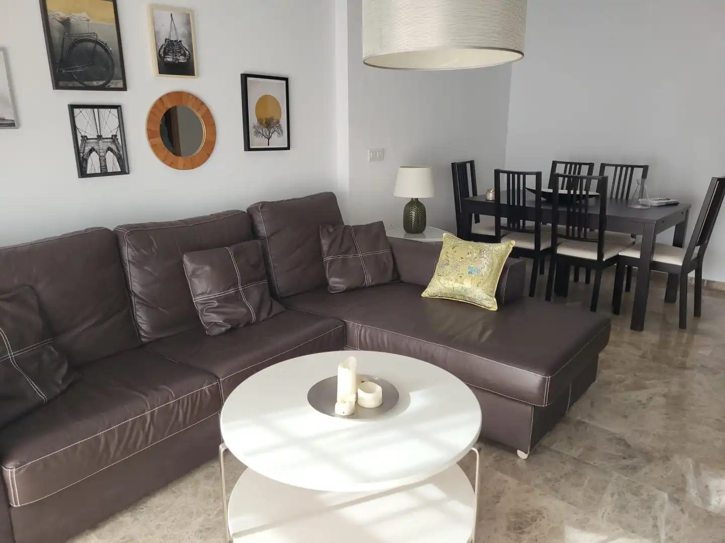 Sala d'estar de Pis de lloguer en Málaga amb Aire condicionat, Terrassa i Piscina