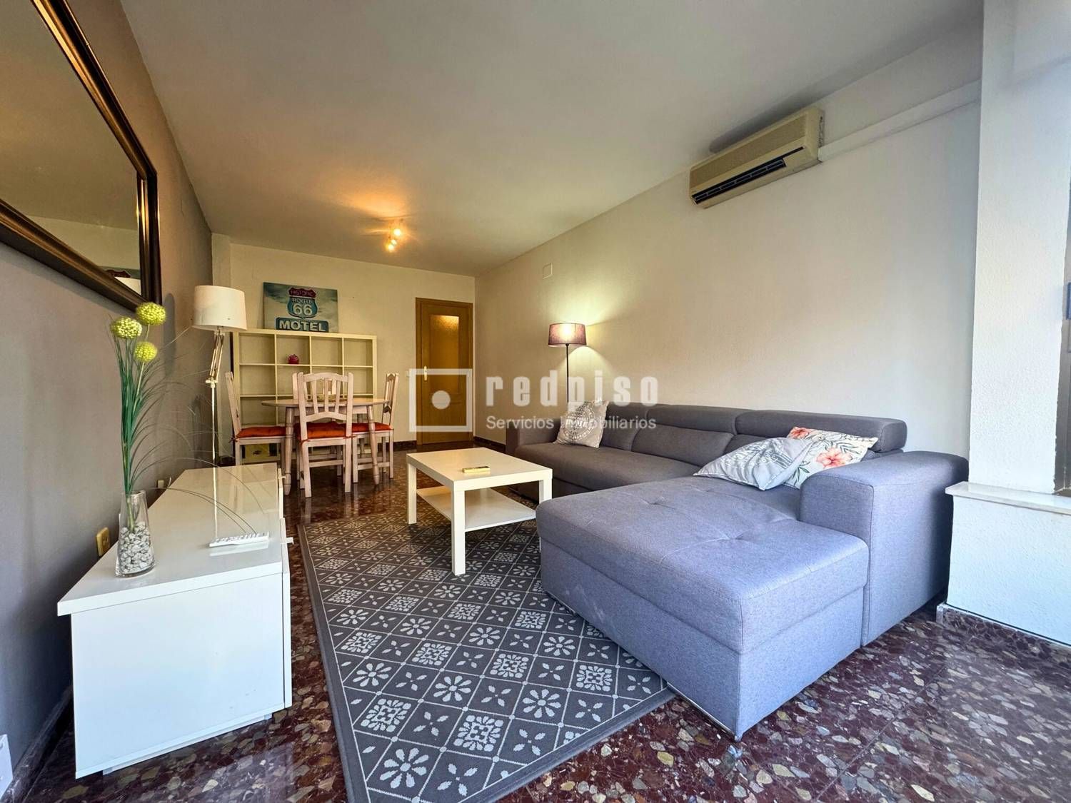 Sala de estar de Dúplex de alquiler en  Valencia Capital con Aire acondicionado y Amueblado