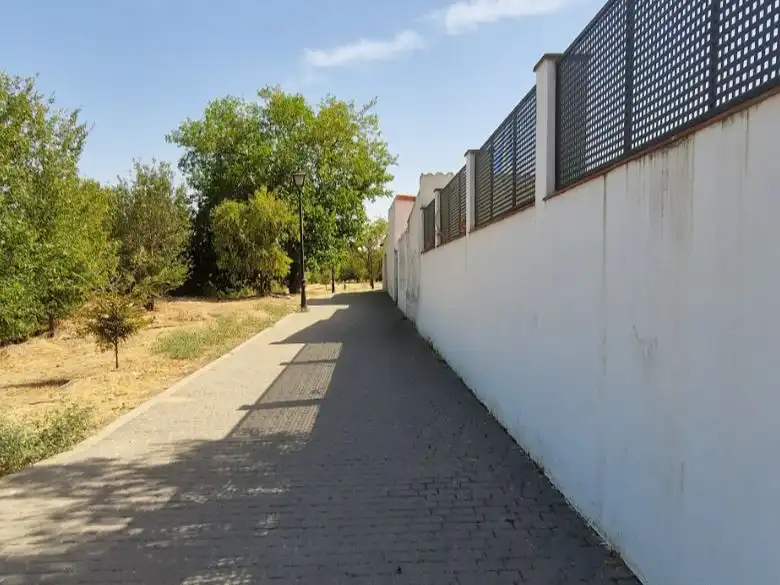 Vista exterior de Casa o xalet en venda en Prado de Somosaguas - La Finca