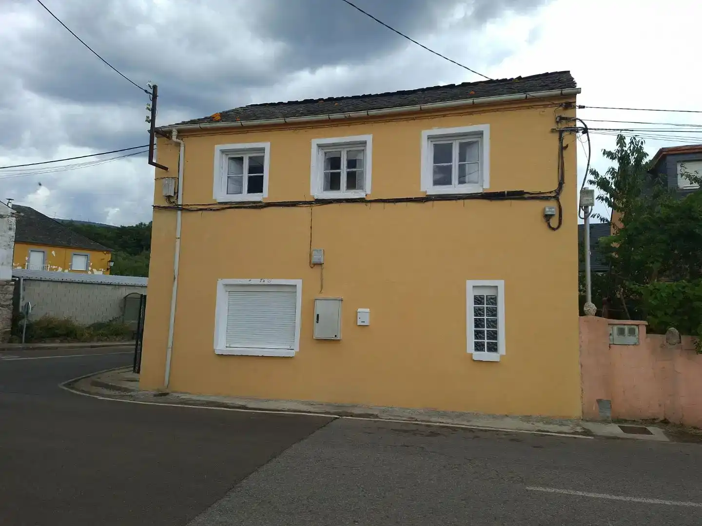 Vista exterior de Piso en venta en Castropodame, León