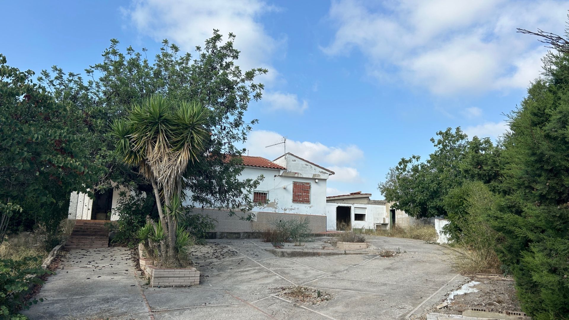 Vista exterior de Casa o xalet en venda en Vilamarxant amb Terrassa i Piscina