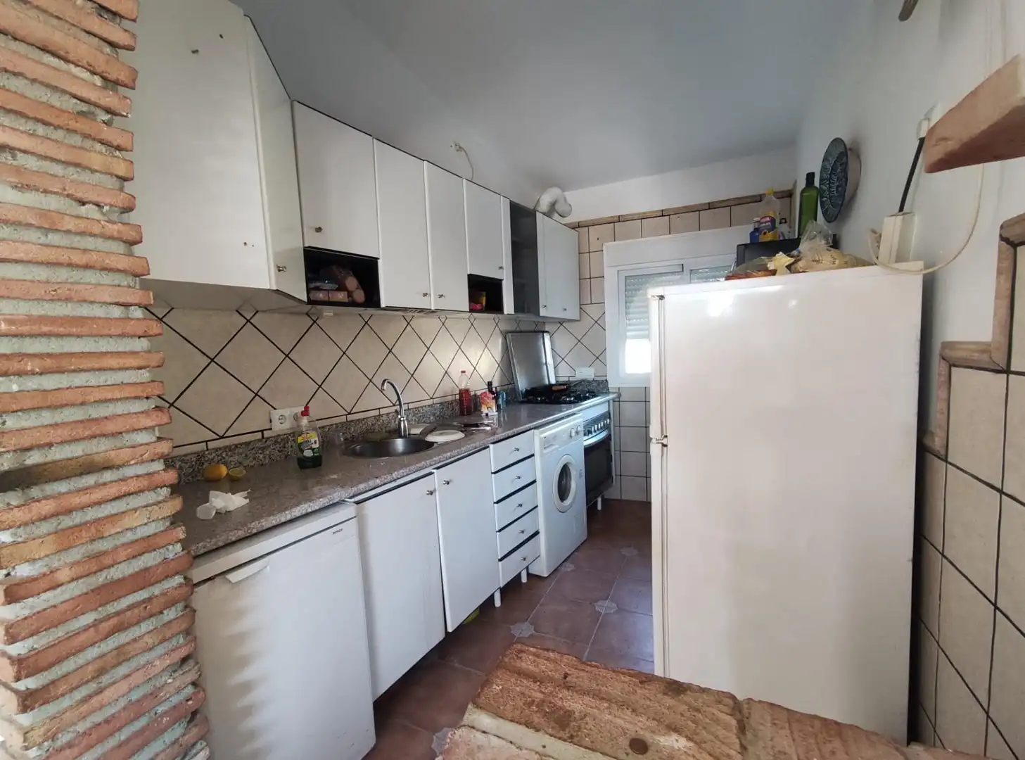Cocina de Finca rústica en venta en Cútar con Jardín privado, Terraza y Piscina