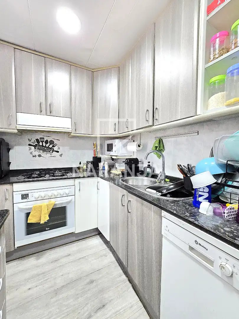 Cocina de Ático en venta en Santa Coloma de Gramenet con Aire acondicionado, Parquet y Terraza
