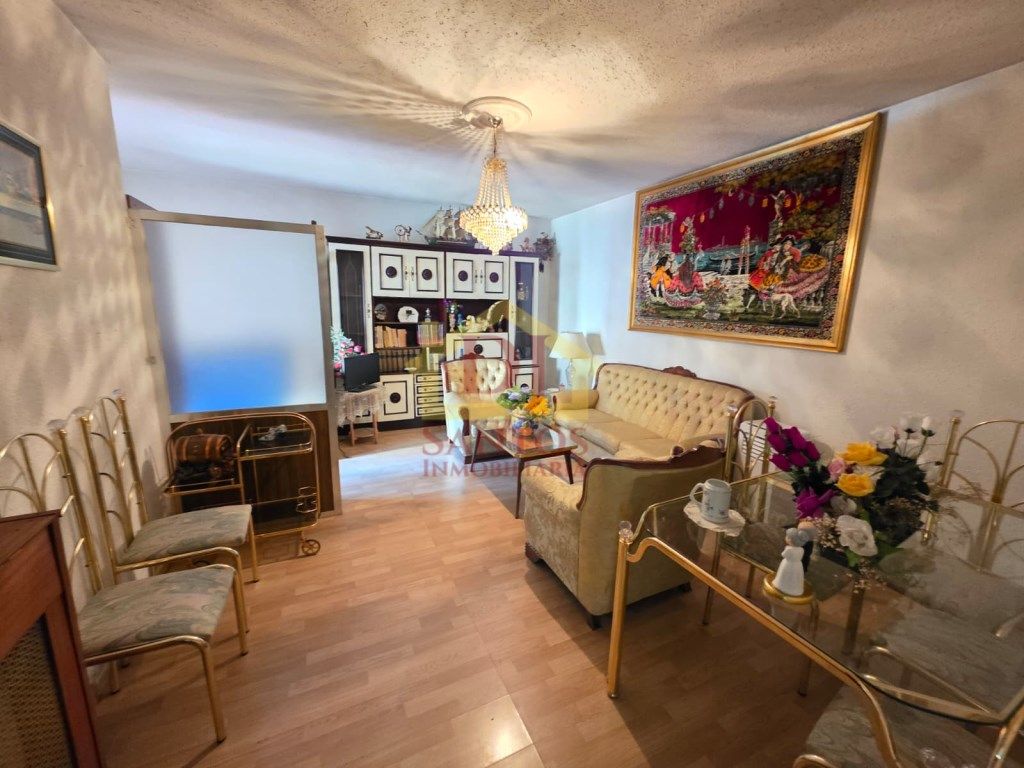 Living room of Flat for sale in Salamanca Capital  with Terrace