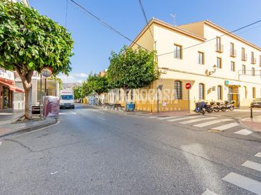Pis amb piscina en venda a Vélez-Málaga ciudad