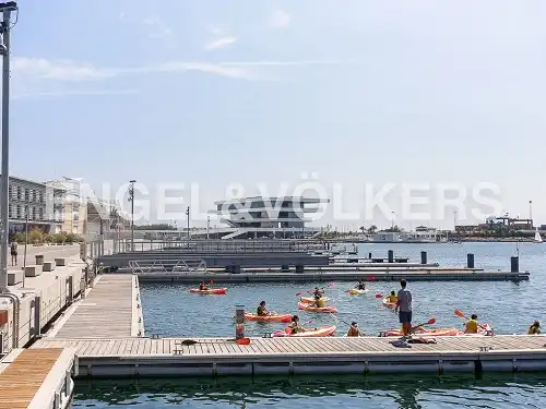 Piscina de Pis de lloguer en Valencia amb Aire condicionat i Calefacció