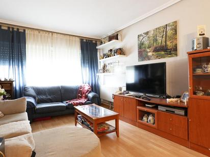 Living room of Flat for sale in Collado Villalba  with Heating, Terrace and Community pool