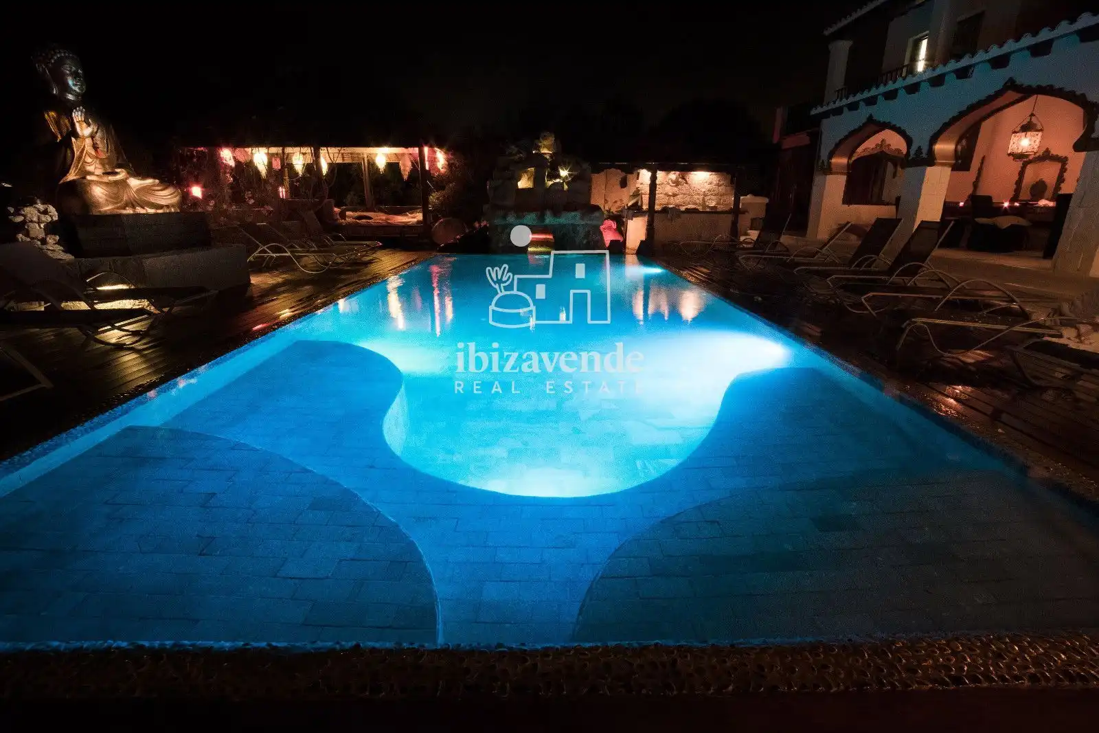 Swimming pool of Houses for sale in Santa Eulària des Riu  with Air Conditioner, Private garden and Terrace
