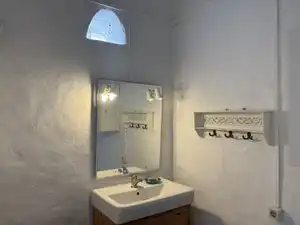 Baño de Casa o chalet en venta en Haría con Jardín privado, Terraza y Amueblado