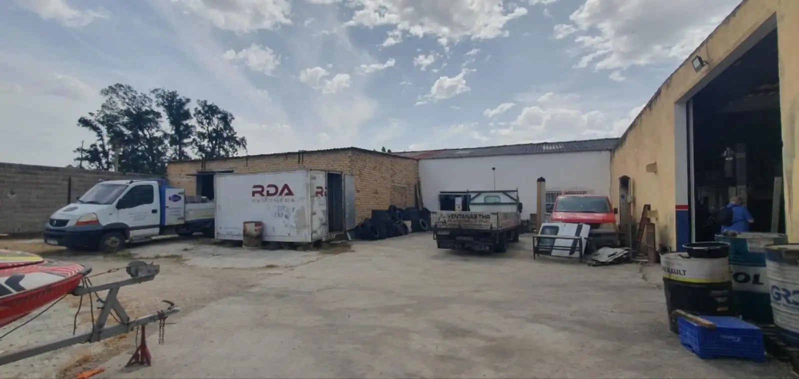 Exterior view of Industrial buildings for sale in Antequera