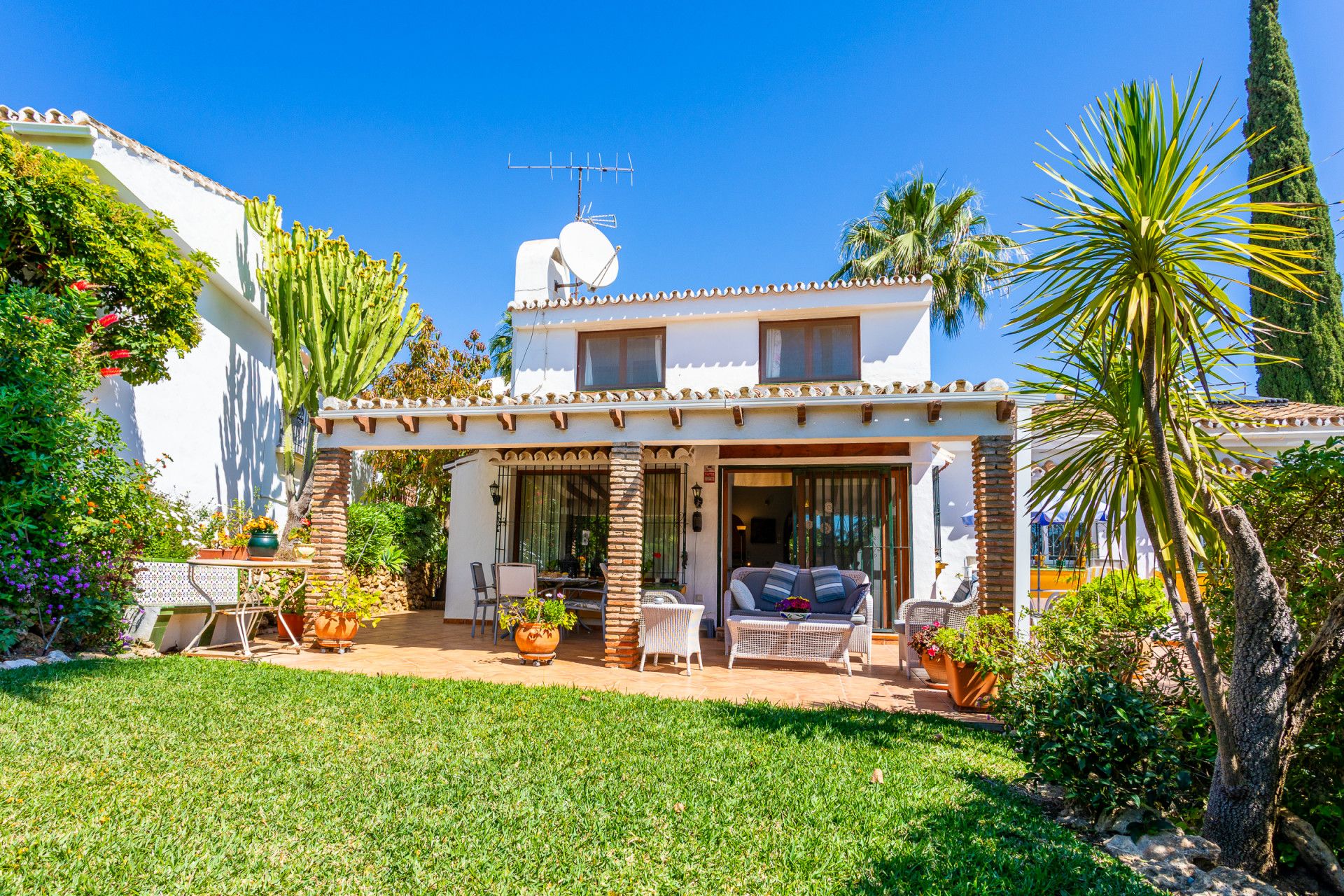 Garden of House or chalet for sale in Mijas  with Air Conditioner, Private garden and Terrace