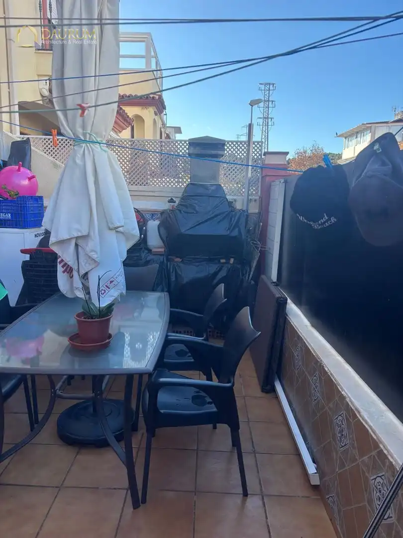 Terrassa de Casa adosada en venda en Vélez-Málaga amb Aire condicionat, Terrassa i Piscina
