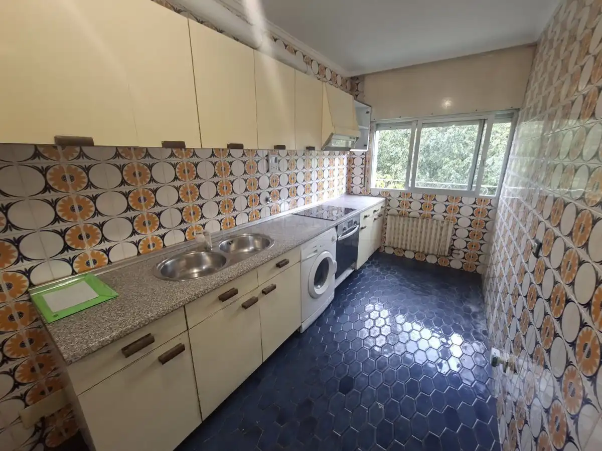 Kitchen of Flat for sale in Sansomendi 