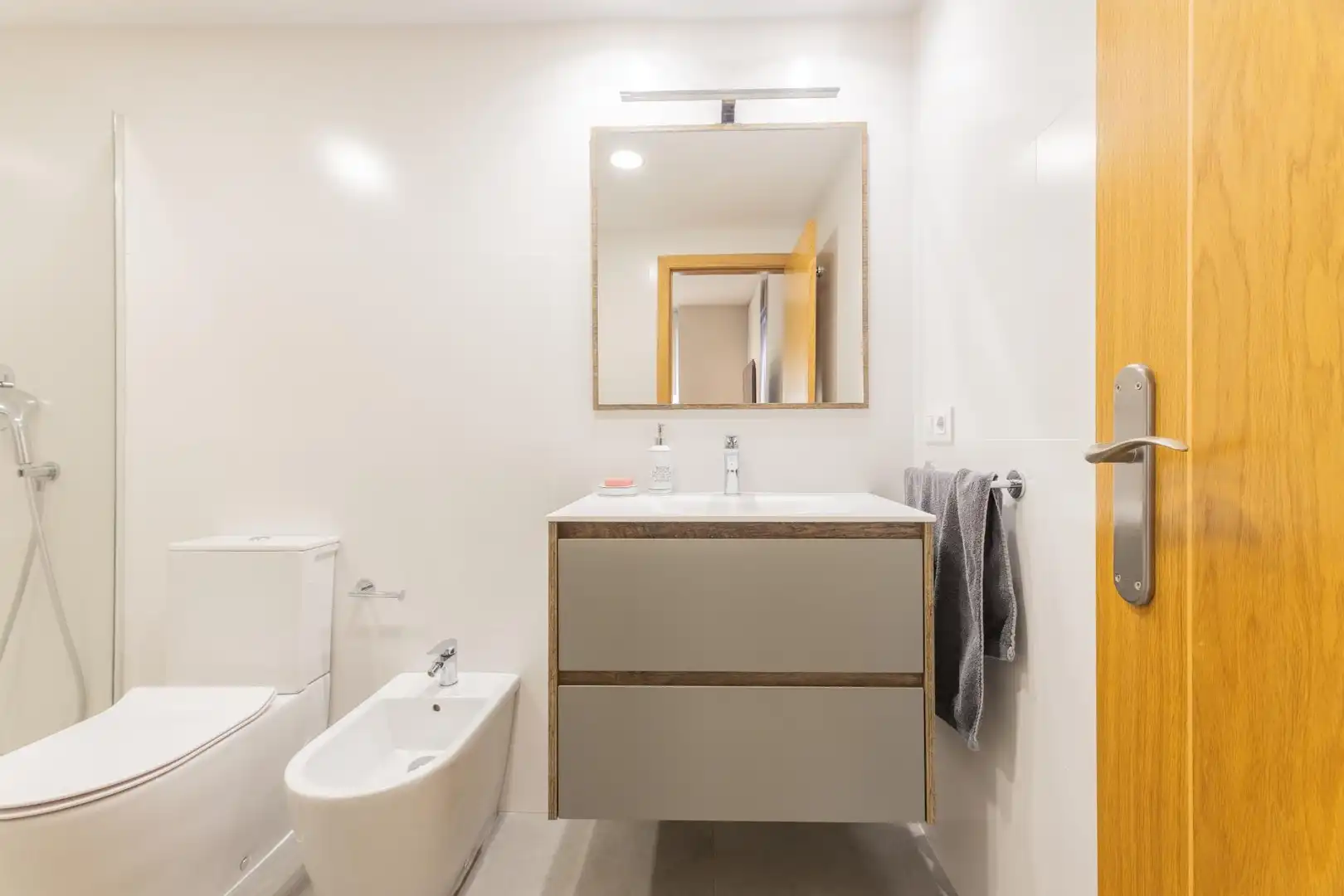 Badezimmer von Dachboden zum Verkauf in Foios mit Klimaanlage, Heizung und Terrasse