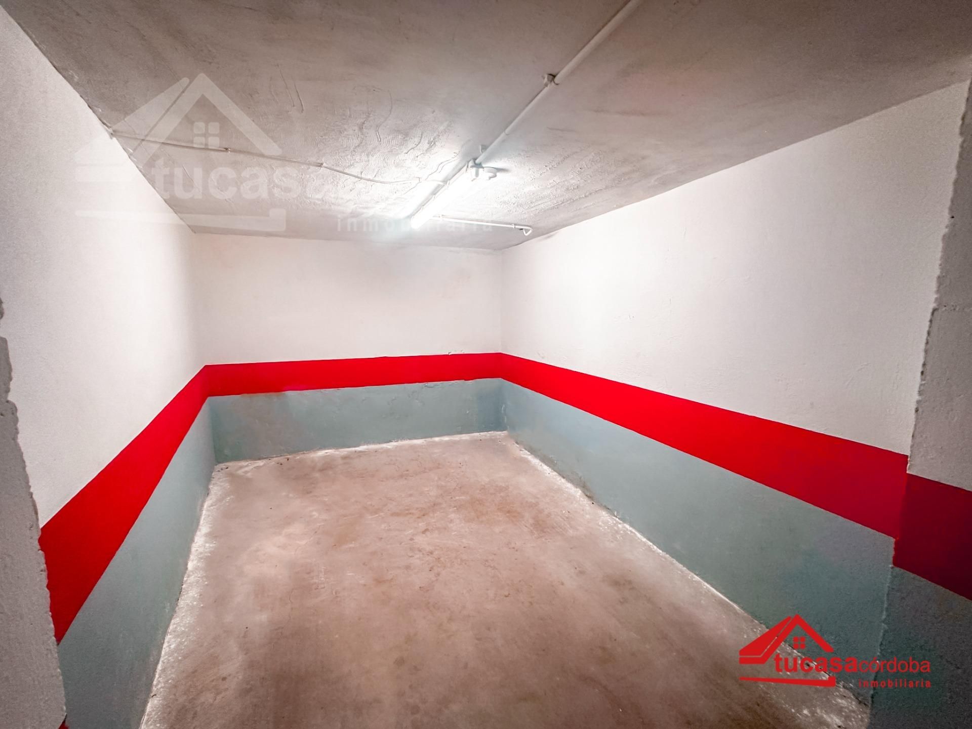 Garage for sale in  Córdoba Capital