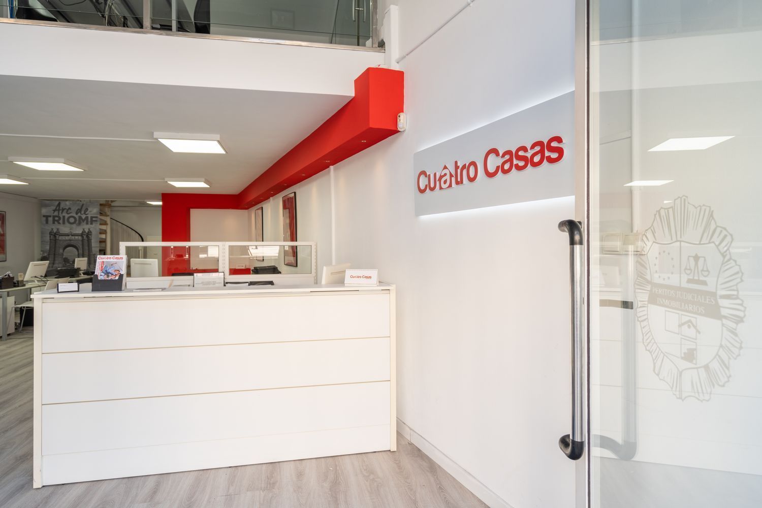 Flat for sale in  Barcelona Capital  with Storage room