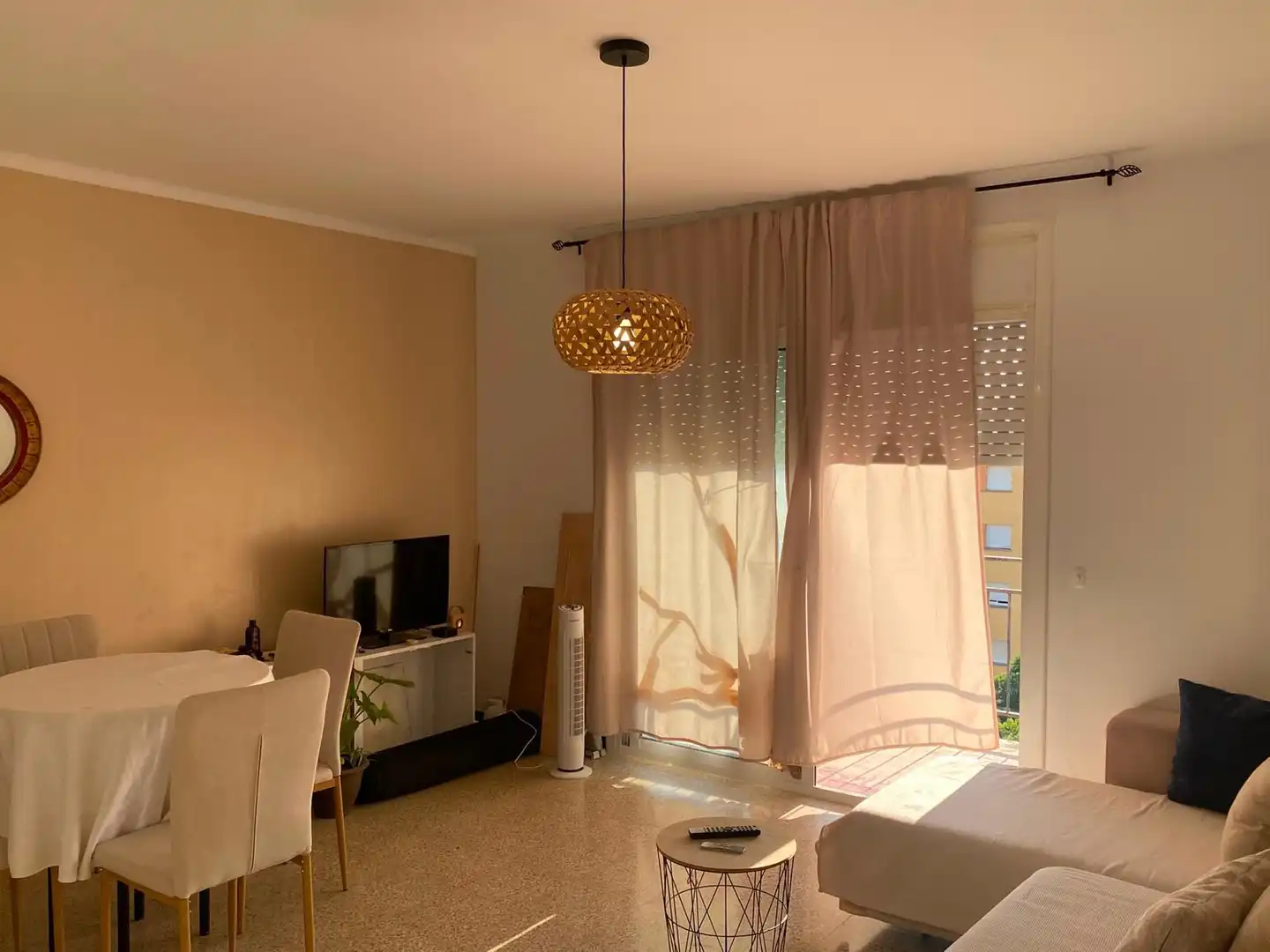 Sala de estar de Piso en venta en Palamós con Terraza y Amueblado