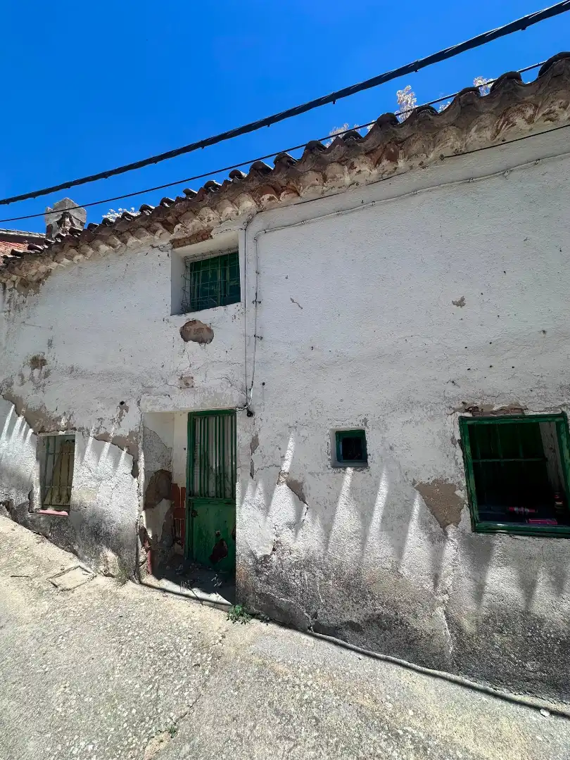 Vista exterior de Casa o chalet en venta en El Hoyo de Pinares 